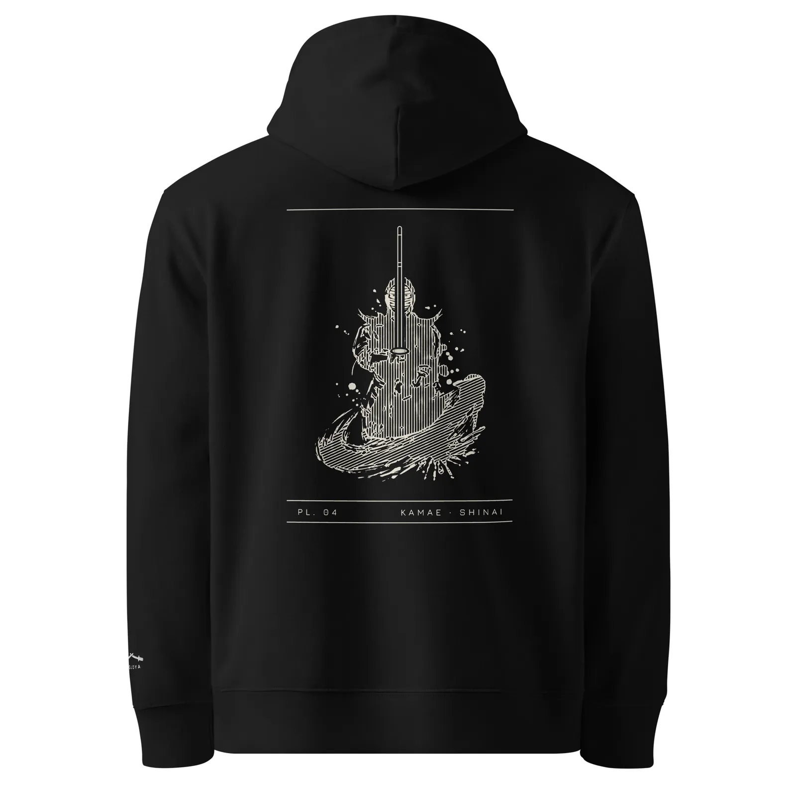 Hoodie noir vu de dos, planche PL. 04 Kamae · Shinai imprimée en crème
